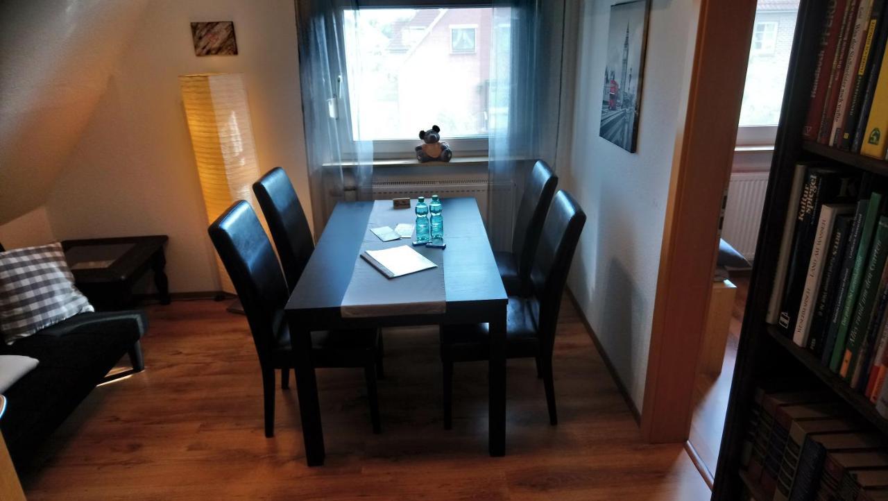 Private Zimmer Bei Der Weser-Ems-Halle オルデンブルク エクステリア 写真