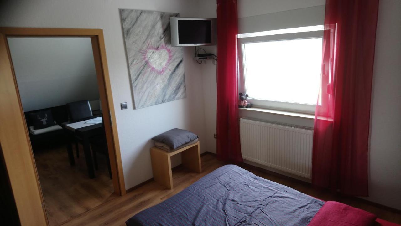 Private Zimmer Bei Der Weser-Ems-Halle オルデンブルク エクステリア 写真